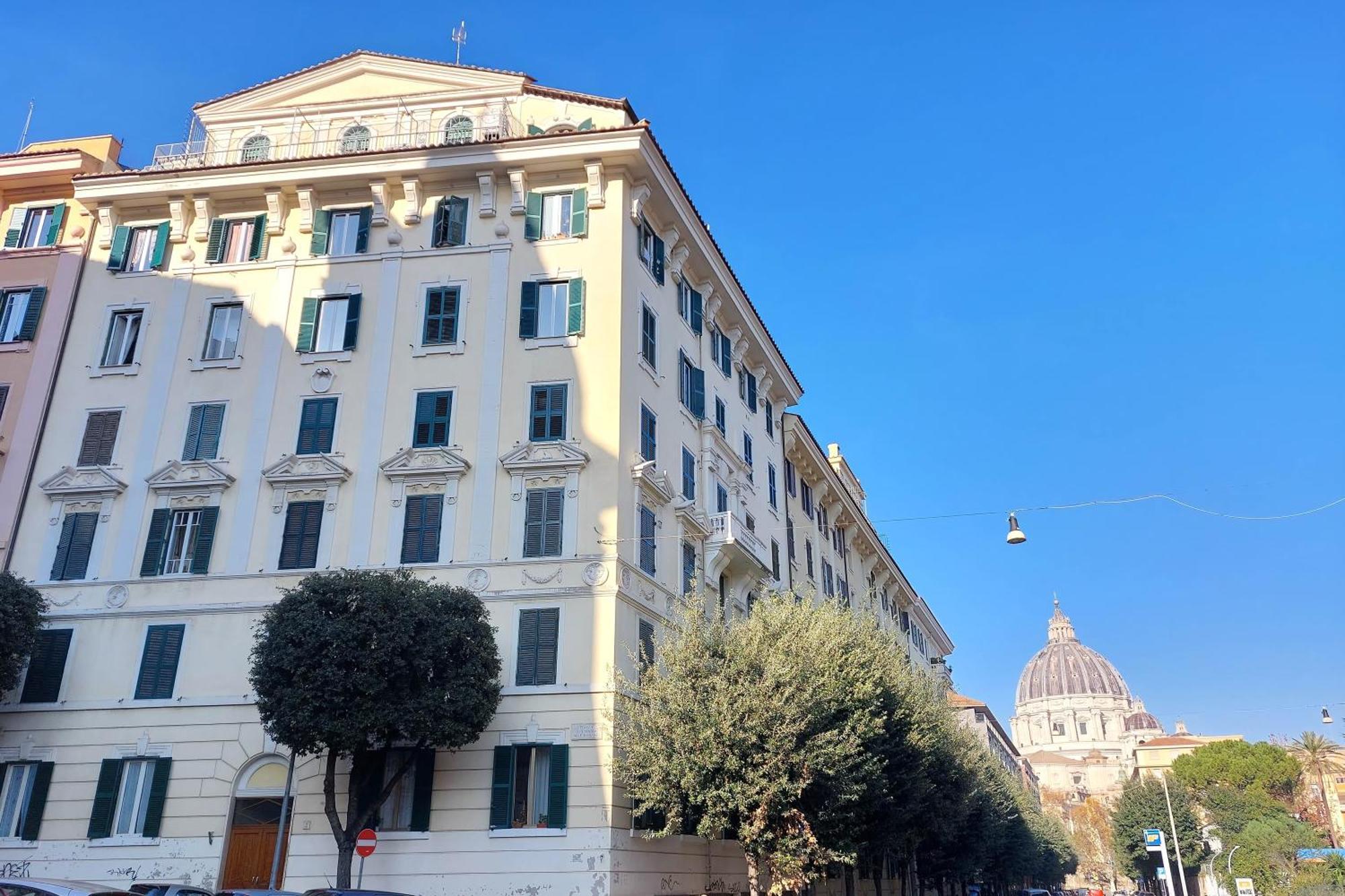 Opera Inn Suites - Rooms And Apartments Rome Exterior photo