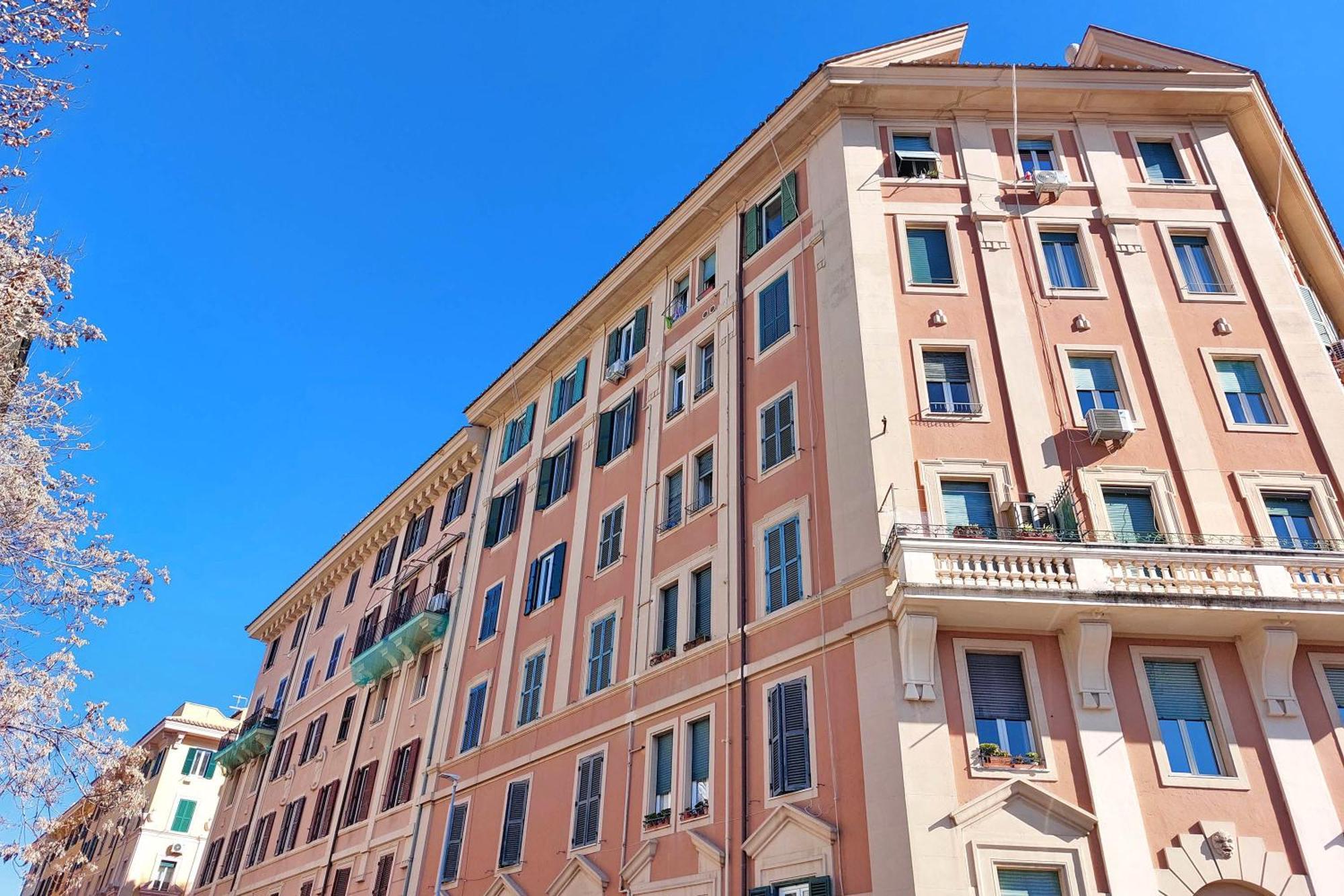 Opera Inn Suites - Rooms And Apartments Rome Exterior photo